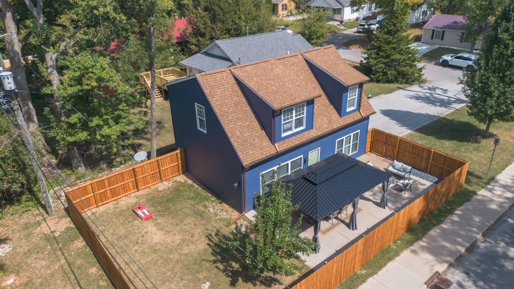 Aerial exterior view of 1122 Fess